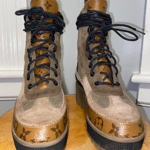 Louis Vuitton Desert boots